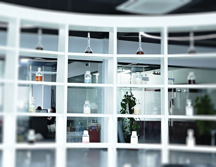 Mature skincare formula options in ZD formulation laboratory